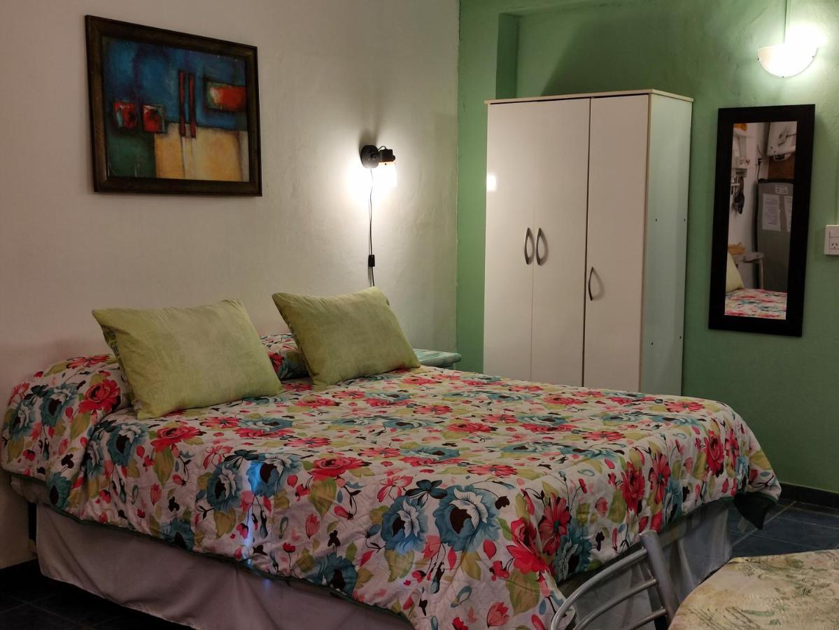 Studios La Bella Vida En Escobar Belén de Escobar Kültér fotó